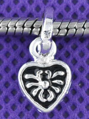 ตัวห้อย/จี้ สีเงินรูปหัวใจขนาด 19x9mm ใส่ได้กับสร้อยยุโรป จำนวน 2 ชิ้น