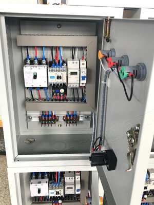 ตู้คอนโทรล เบรกเกอร์ 3P 10A สตาร์ท สต็อป ออโตเมติก เปลี่ยนเวลาการทำงานโดยทามเมอร์24ชม (อุปกรณ์ WALL MOUNTING CABINET (KJL), Control Switch (TEND), LED Pilot Lamp (PNC), CIRCUIT BREAKER, MAGNETIC CONTACTOR (MITSUBISHI), Timer (PNC)