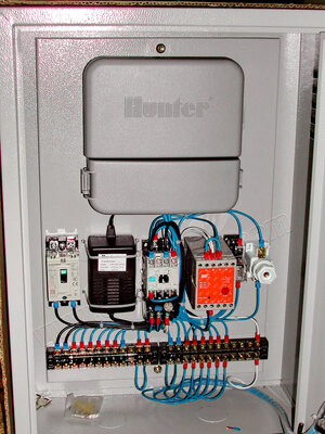 (ตู้รับประกอบ) ตู้คอนโทรล ออโตเมติก มีเบรกเกอร์ แมกเนติก โอเวอร์โหลดรีเลย์ และ คุมเฟสกันไฟตกไฟเกิน (อุปกรณ์ลูกค้านำมา เครื่องตั้งเวลารดน้ำต้นไม้อัตโนมัติ Hunter X-Core ) อุปกรณ์อื่นๆ Control Switch, Fuse, CIRCUIT BREAKER, CONTACTOR, PHASE PROTECTOR (WIP)