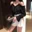 เสื้อลินินเปิดไหล่ แขนยาว Linen blouse