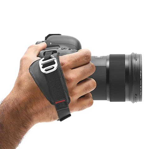 PEAK DESIGN – Clutch สายคล้องมือกล้อง SLR, กล้อง Full-frame ช่วยให้กล้องของคุณปลอดภัยไม่ตกไปจากมือ ปรับความยาวได้รวดเร็ว ทำจากวัสดุอย่างดี image 2